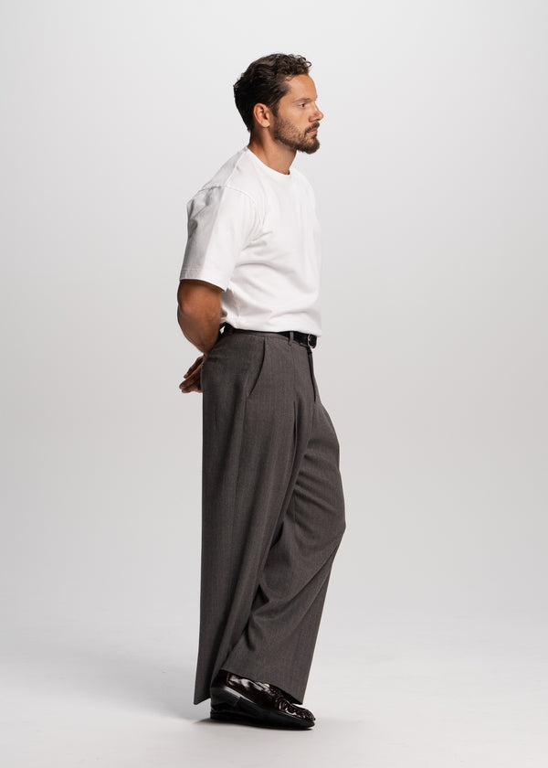 wide leg pleated trousers