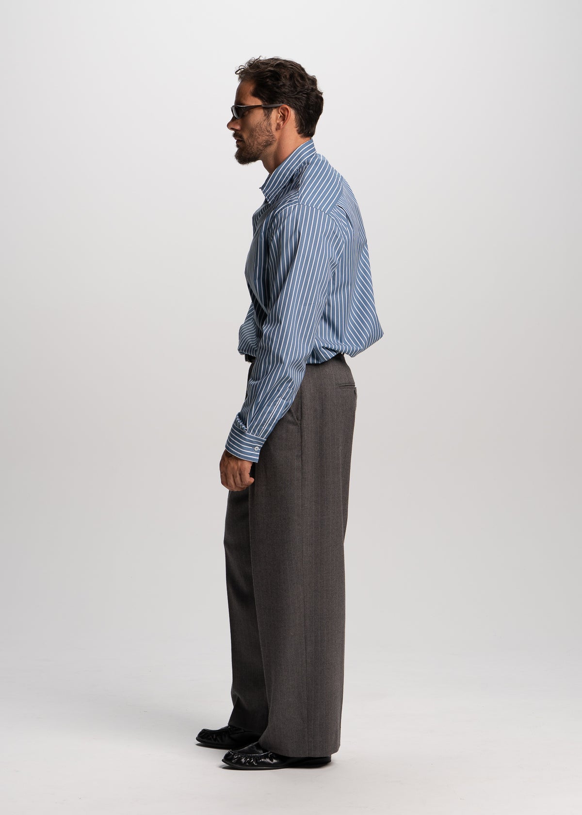 look 02